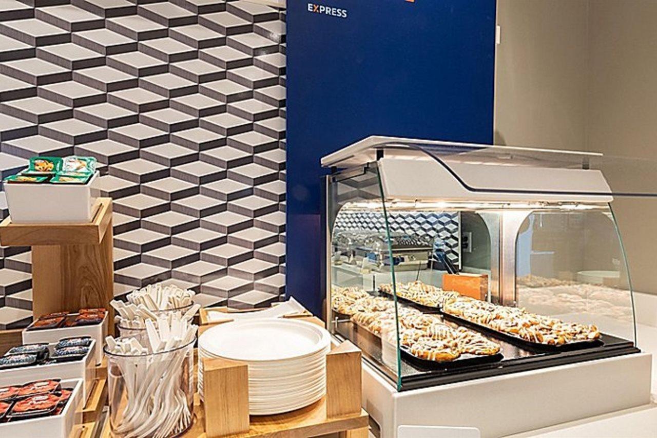 Holiday Inn Express - Wall Street By Ihg New York Bagian luar foto
